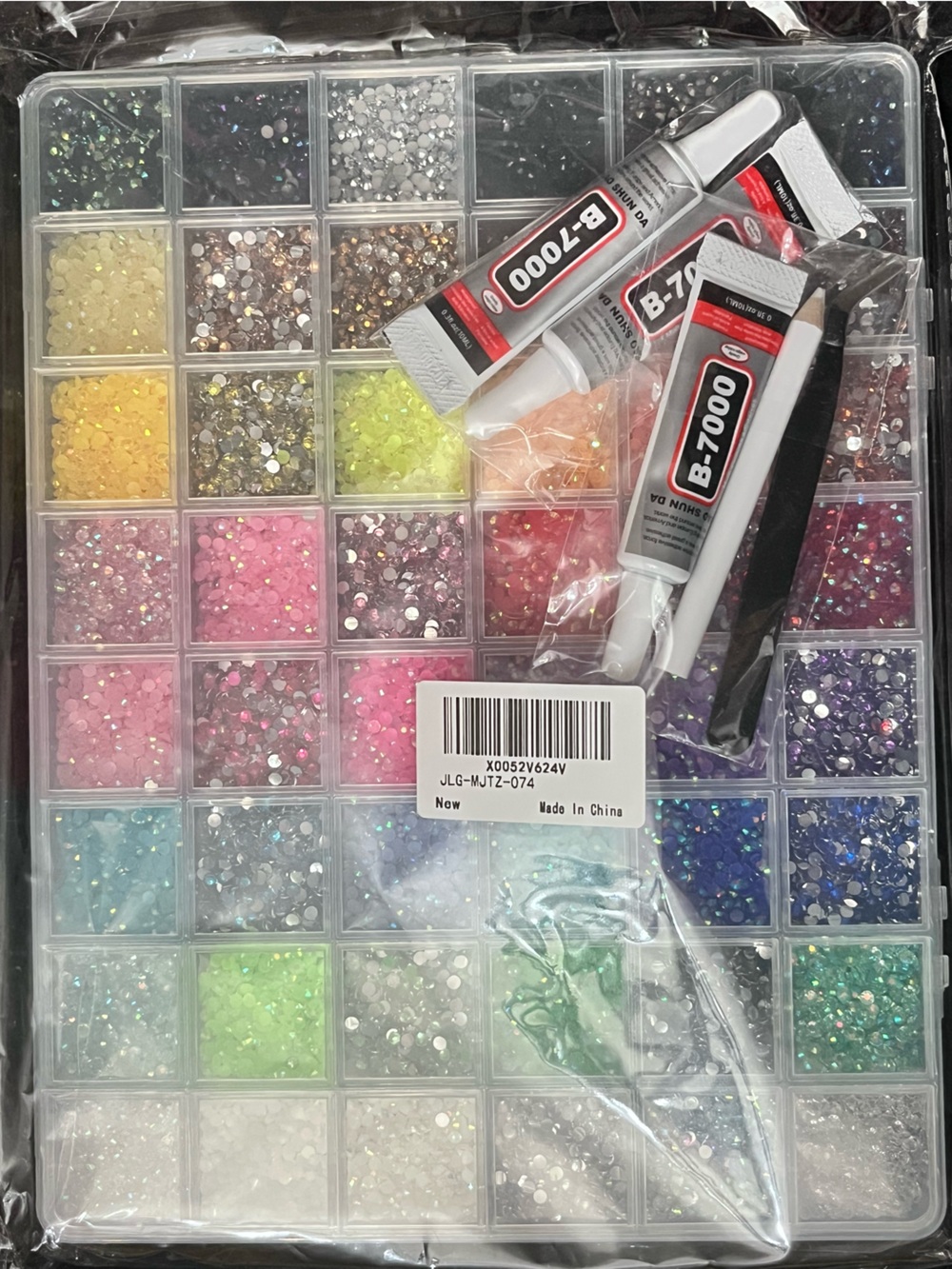 48,000 Piece Rhinestone Bedazzling Kit for Decorating Nails, Objects, etc